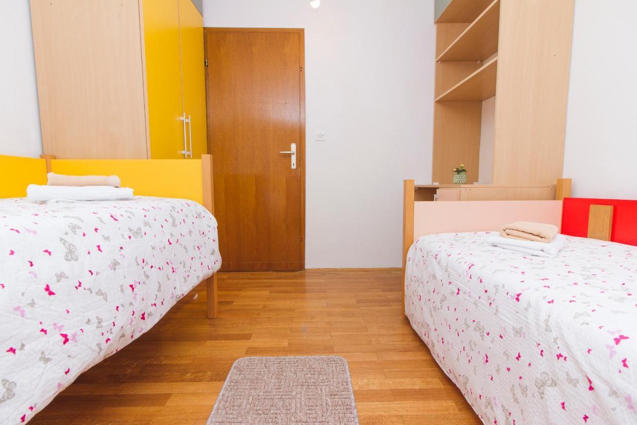 Apartman Andrijana Zara Esterno foto