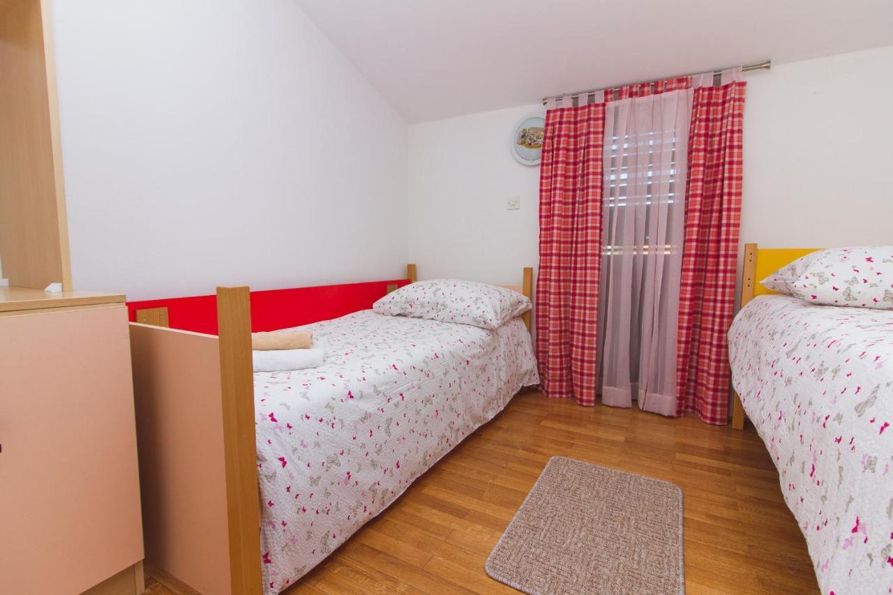 Apartman Andrijana Zara Esterno foto