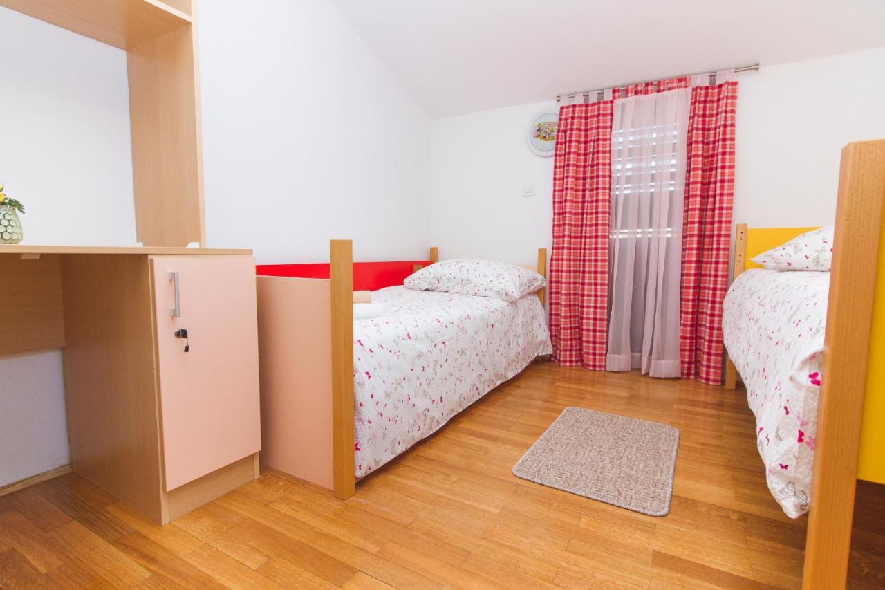 Apartman Andrijana Zara Esterno foto
