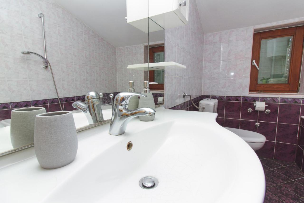 Apartman Andrijana Zara Esterno foto
