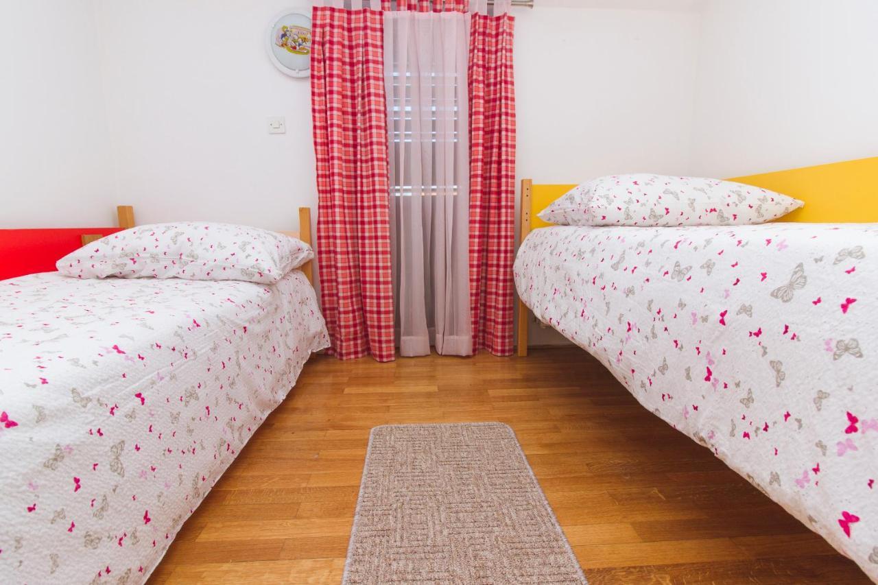 Apartman Andrijana Zara Esterno foto