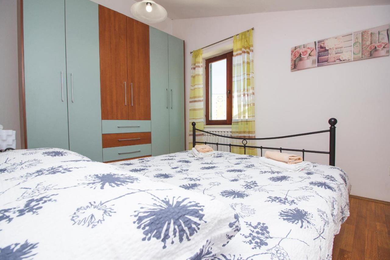 Apartman Andrijana Zara Esterno foto