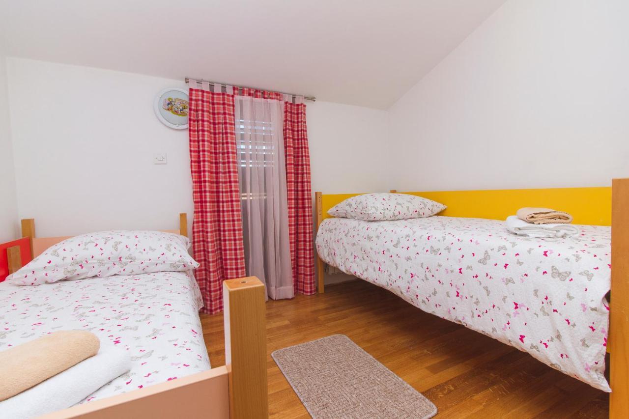 Apartman Andrijana Zara Esterno foto